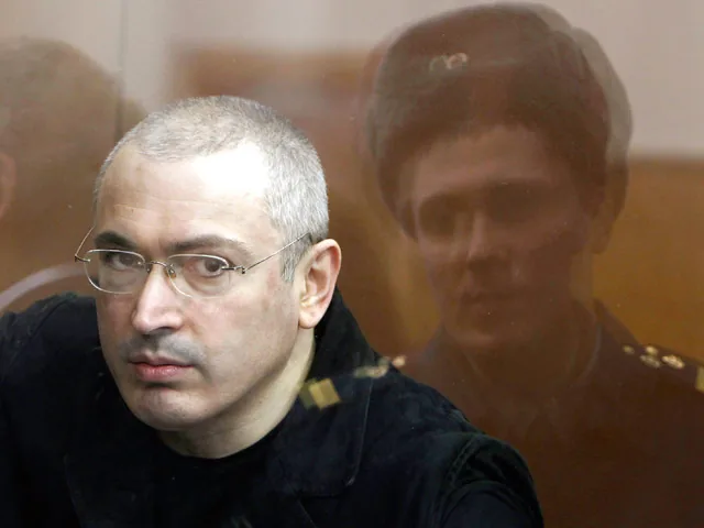 Геворкян написала новую книгу о враге Путина: "Узники Путина: Путин и Ходорковский"