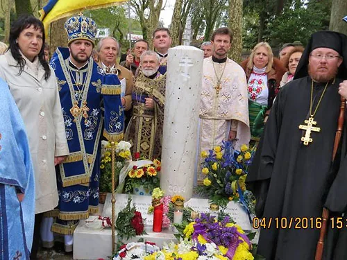 Открыли и освятили памятник Героям Небесной Сотни в Португалии