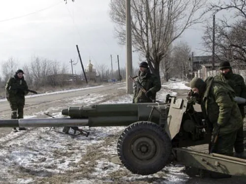 Байден: российские военные помогали захватывать Дебальцево Байден: российские военные помогали захватывать Дебальцево
