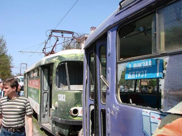 В Днепропетровске один за другим прогремели 4 взрыва: десятки раненых. ВИДЕО