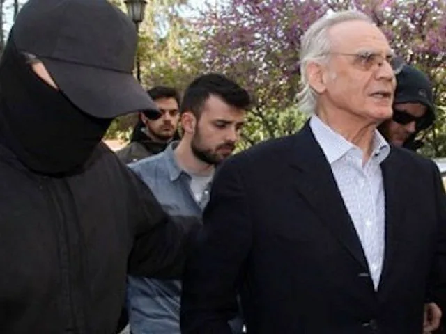 В Греции бывший министр обороны арестован по обвинениям в коррупции