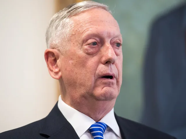 Прибыл с визитом в Багдад министр обороны США Прибыл с визитом в Багдад министр обороны США