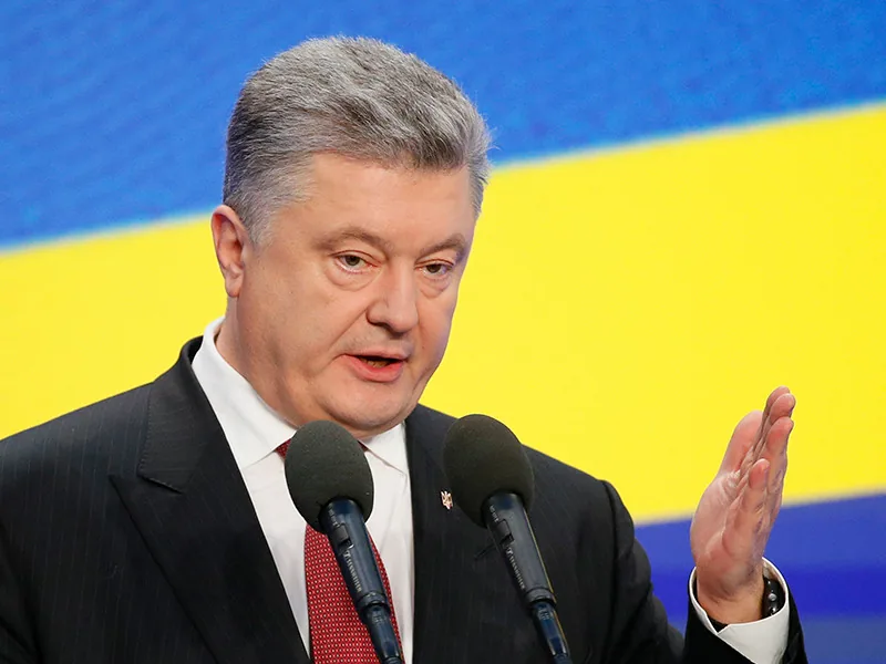 Визит Путина в Крым Порошенко назвал "опасной провокацией"