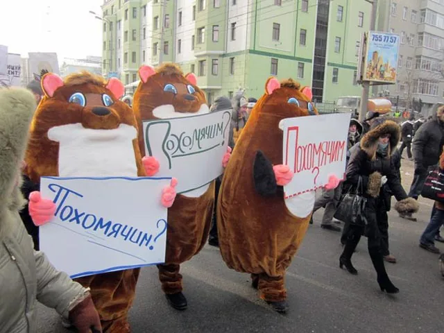Оппозиция придумала окружить Кремль "хороводом" из 34 тысяч человек
