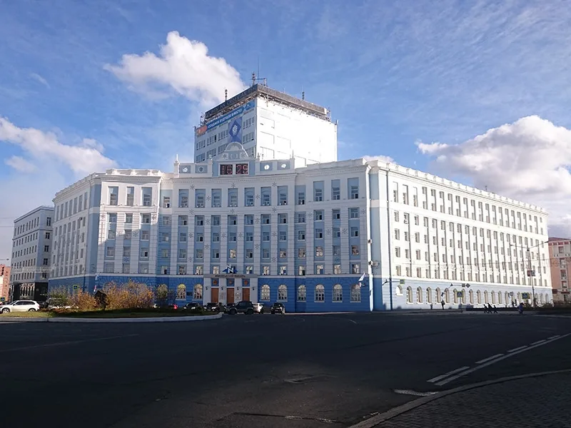 После экологической катастрофы "Норникель" выбыл из десятки лучших работодателей России по версии Forbes