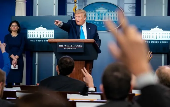 Можно продлить программу помощи малому бизнесу - Трамп