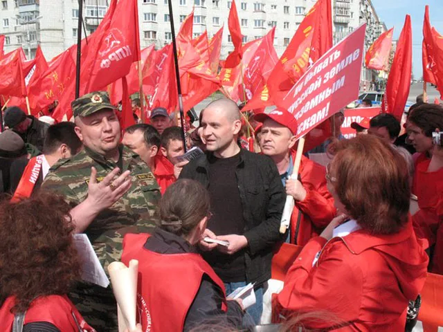 Удальцов объяснил, зачем его обвинили в избиении журналистки. ВИДЕО