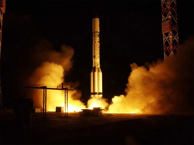 Спутник "Экспресс-АМ4" затоплен в Тихом океане с точностью до минуты