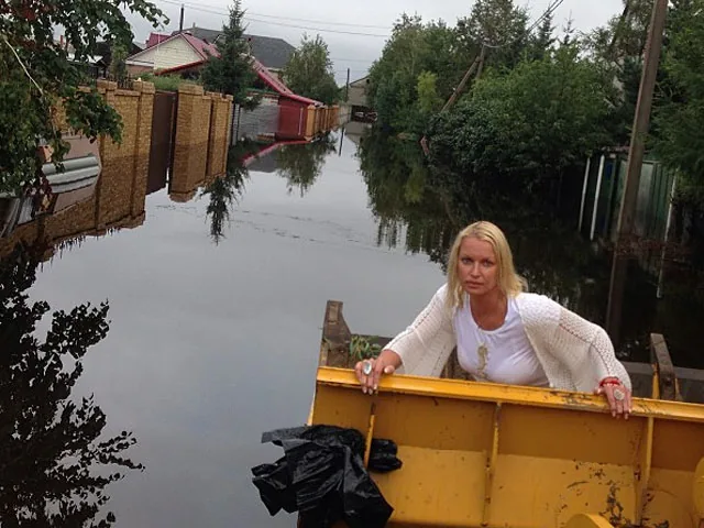 Потоп на Дальнем Востоке: эвакуация, ящур и ссора Волочковой со спасателями