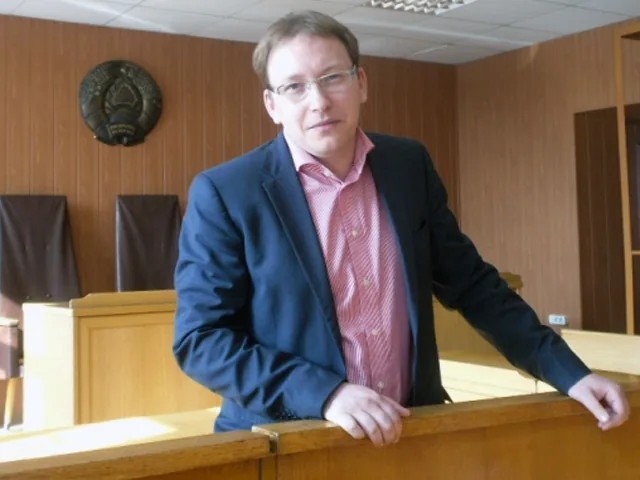 Приговорили к аресту двоих гражданских активистов в Белоруссии
