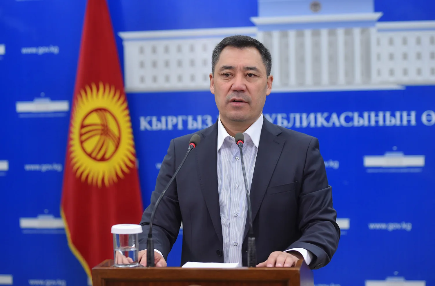 На досрочных выборах президента Киргизии победил Садыр Жапаров и пообещал не приводить во власть друзей и родню