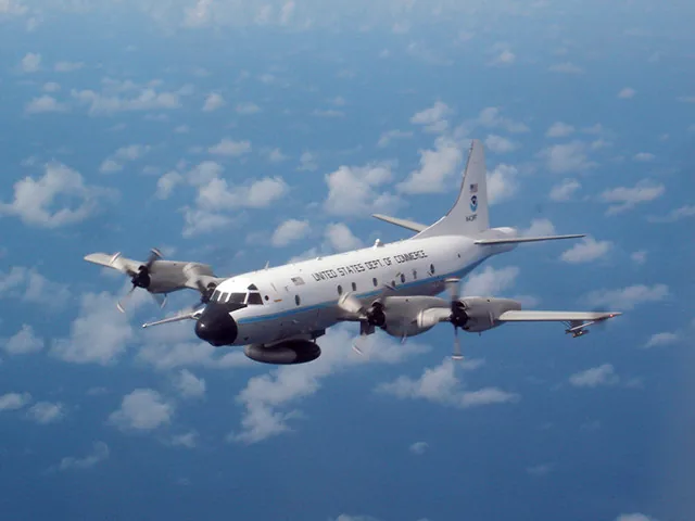 После опасного сближения самолетов над Южно-Китайским морем США обвинили китайских летчиков в непрофессионализме