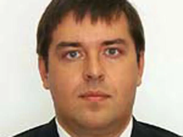 Топ-менеджер "Газпромбанка" воюет с блоггерами. Те заподозрили, что он "жирный тролль"