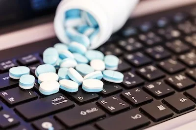 Замовлення ліків через смартфон за допомогою онлайн-аптеки