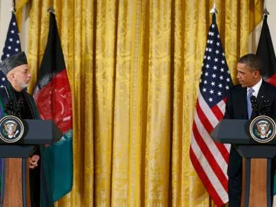Афганских талибов, которых США до сих пор считали террористами, Обама признал