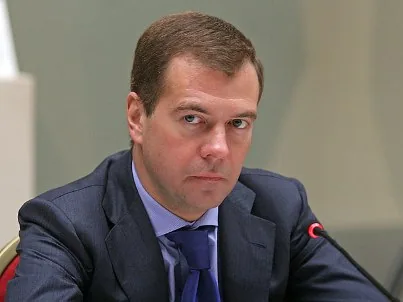 Под конец срока Медведев стал "невыездным"
