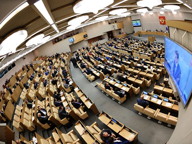 Дума разрешила ФСБ открывать огонь "при значительном скоплении граждан"