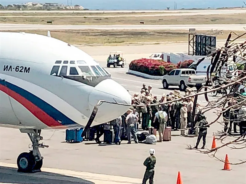 В Венесуэлу прибыли самолеты с российскими военными