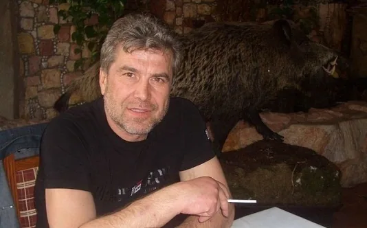 Пьяный мажор в Донецке "наехал" на милиционеров: хочу - кокаин нюхаю, хочу - стреляю. ВИДЕО