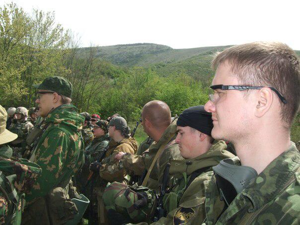 Кадры с тренировочной базы боевиков в Крыму обнародованы. ФОТО Кадры с тренировочной базы боевиков в Крыму обнародованы. ФОТО