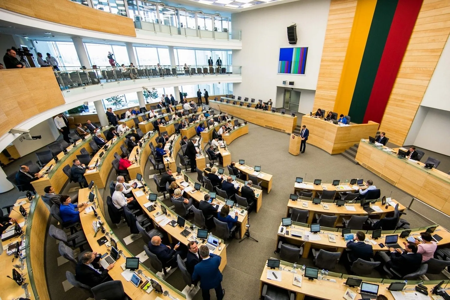О поддержке начала присоединения Украины к ЕС - Литва приняла резолюцию