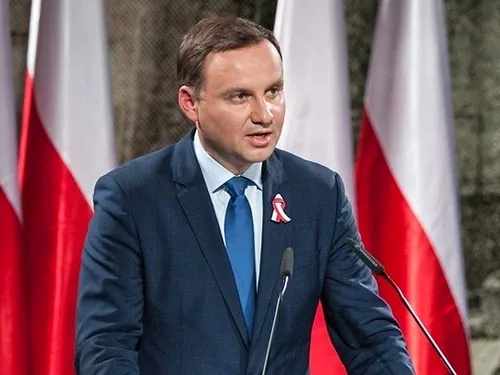 Анджей Дуда попал в ДТП Анджей Дуда попал в ДТП