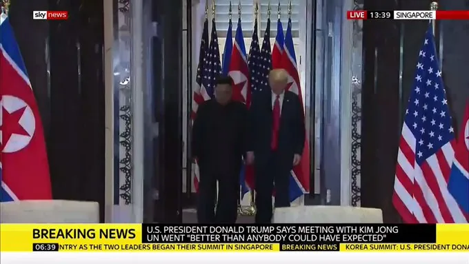 Дональд Трамп и Ким Чен Ын встретились и подписали загадочный документ