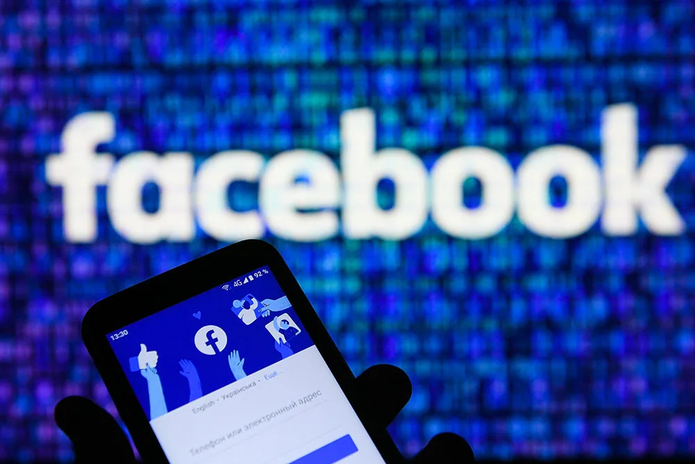 Распространяя дезинформацию о вакцинации, Facebook "убивает людей" - заявил Байден
