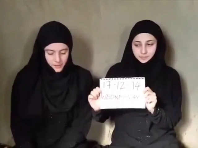 Видео с итальянками, похищенными в Сирии, выложили исламисты