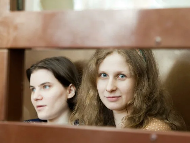В защиту Pussy Riot немецкие парламентарии написали письмо В защиту Pussy Riot немецкие парламентарии написали письмо