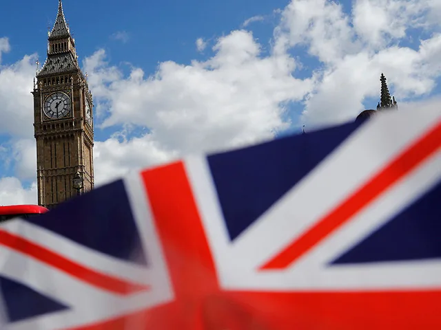 Парламент Британии прекратил работу в преддверии выборов