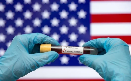Массовая вакцинация от коронавируса началась в США Массовая вакцинация от коронавируса началась в США