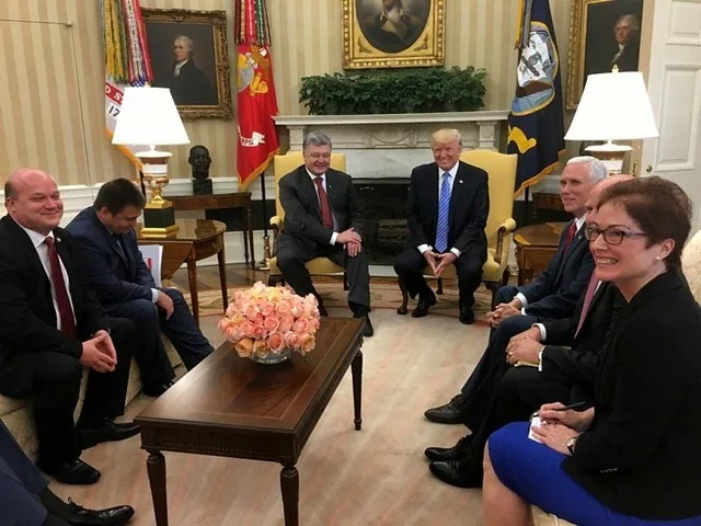 Трамп принял Порошенко в США. Теперь их общая цель - "деоккупация" Украины
