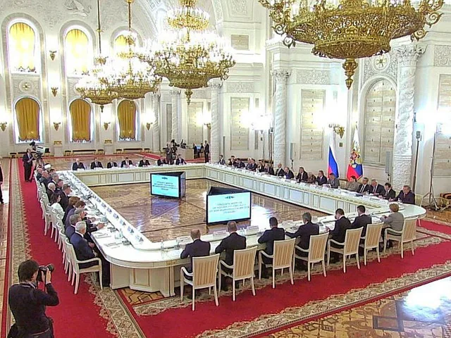 "Афганцы" жалуются Путину, что их пугают преемником Володиным. Сам Путин не опроверг
