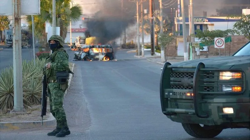 Під час арешту сина наркобарона у перестрілці в Мексиці загинули 29 людей