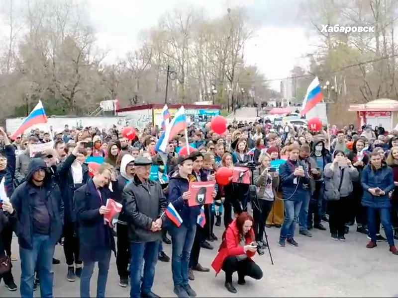 Акции "Он нам не царь" прошли в городах на востоке России