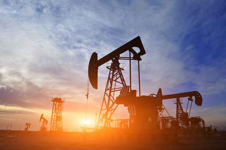 Через низькі ціни Китай накопичив у серпні величезні обсяги нафти