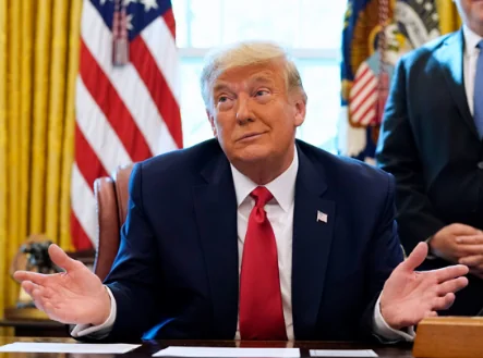 Трамп покинет Белый дом в день инаугурации Байдена только если его “выведут силой” – CNN Трамп покинет Белый дом в день инаугурации Байдена только если его "выведут силой" - CNN