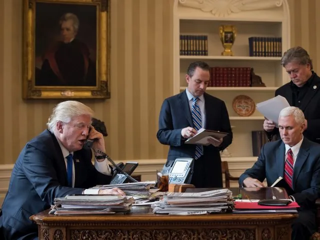 Разговор Путина и Трампа положил начало улучшению отношений между США и РФ - Белый дом
