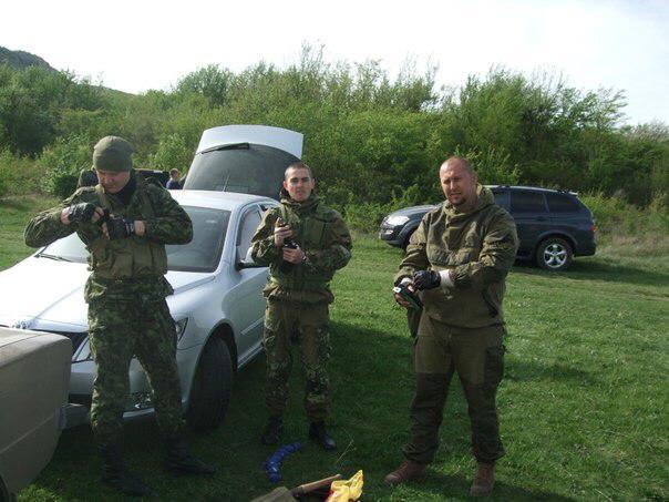 Кадры с тренировочной базы боевиков в Крыму обнародованы. ФОТО Кадры с тренировочной базы боевиков в Крыму обнародованы. ФОТО