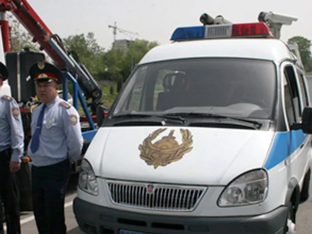 Вооруженная банда в Казахстане ограбила пассажиров автобуса, ехавшего в Китай