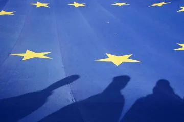 Заявили об ограничении прав человека из-за пандемии десять стран ЕС