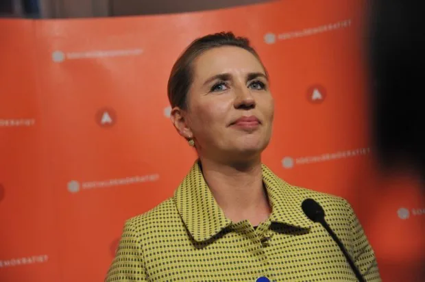 Після перемоги на виборах голова уряду Данії подала у відставку