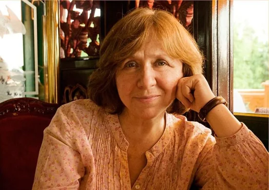Нобелевский лауреат Светлана Алексиевич призвала Лукашенко уйти, “пока не поздно” Нобелевский лауреат Светлана Алексиевич призвала Лукашенко уйти, "пока не поздно"