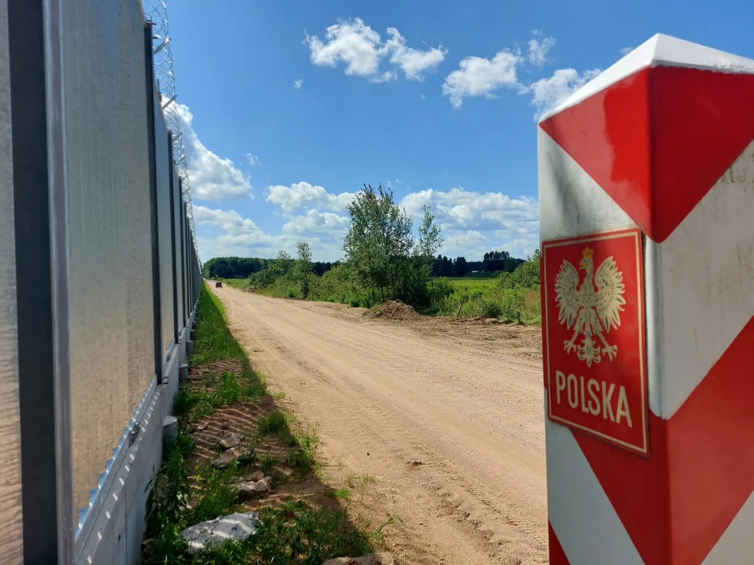 На кордоні з Калінінградською областю рф Польща розпочала будівництво електронного загородження