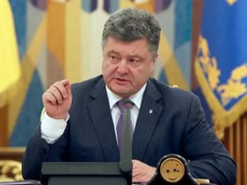 Вечером Порошенко решит, продолжать ли перемирие Вечером Порошенко решит, продолжать ли перемирие