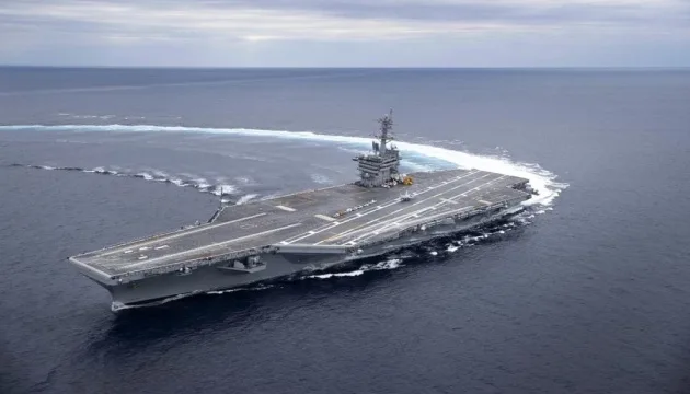 Авіаносець USS Abraham Lincoln ВМС США