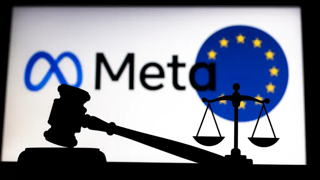 логотип Meta на тлі екрана зі сповіщенням про шахрайську рекламу