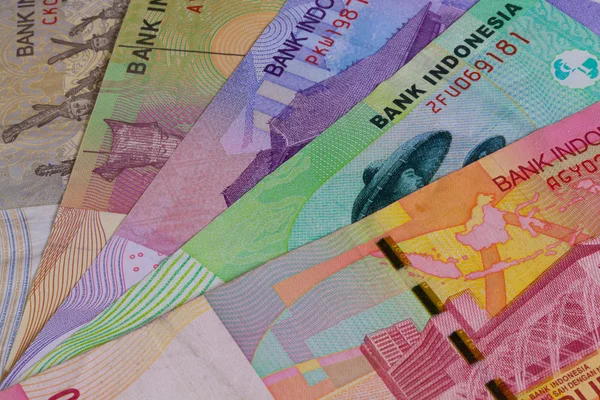 Indonesia Credit Card для громадян вісім банків 2026