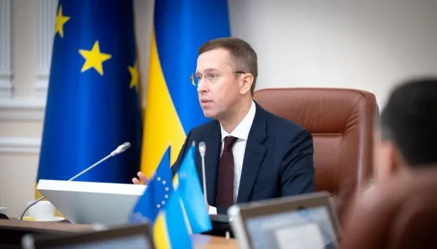 Нічний Київ і міський транспорт на тлі планів скоротити комендантську годину